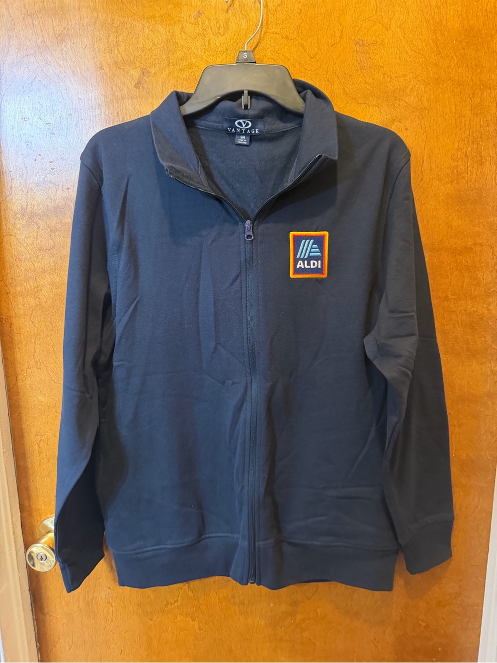 Aldi employee exclusive navy blue zip up jacket new size small